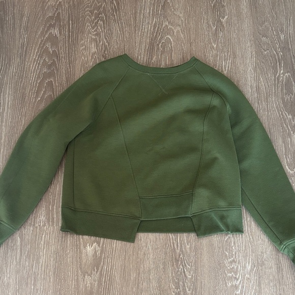 Hunter Brand Women's Sweater - Picture 2 of 6